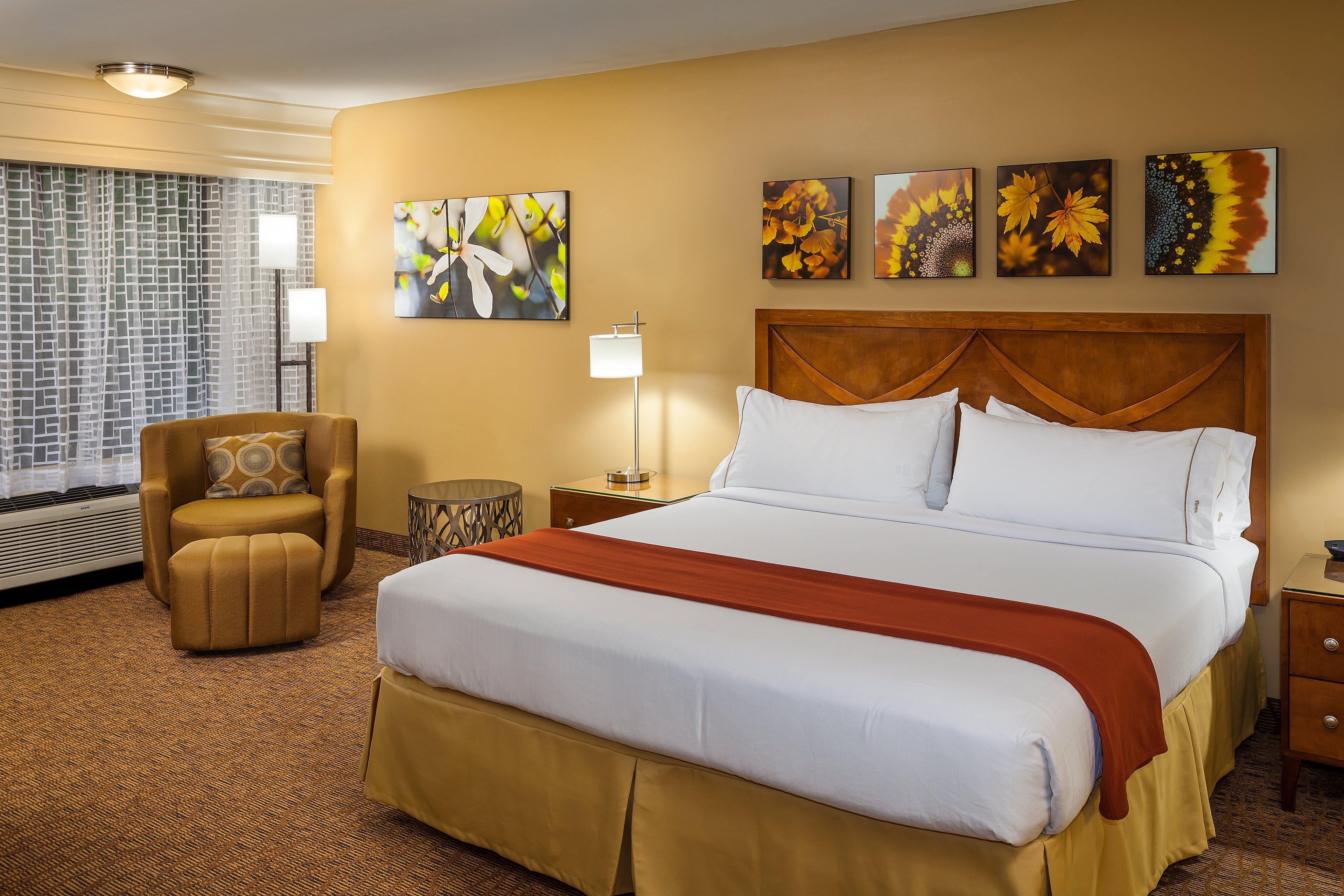 Holiday Inn Express Simi Valley By Ihg Exterior photo