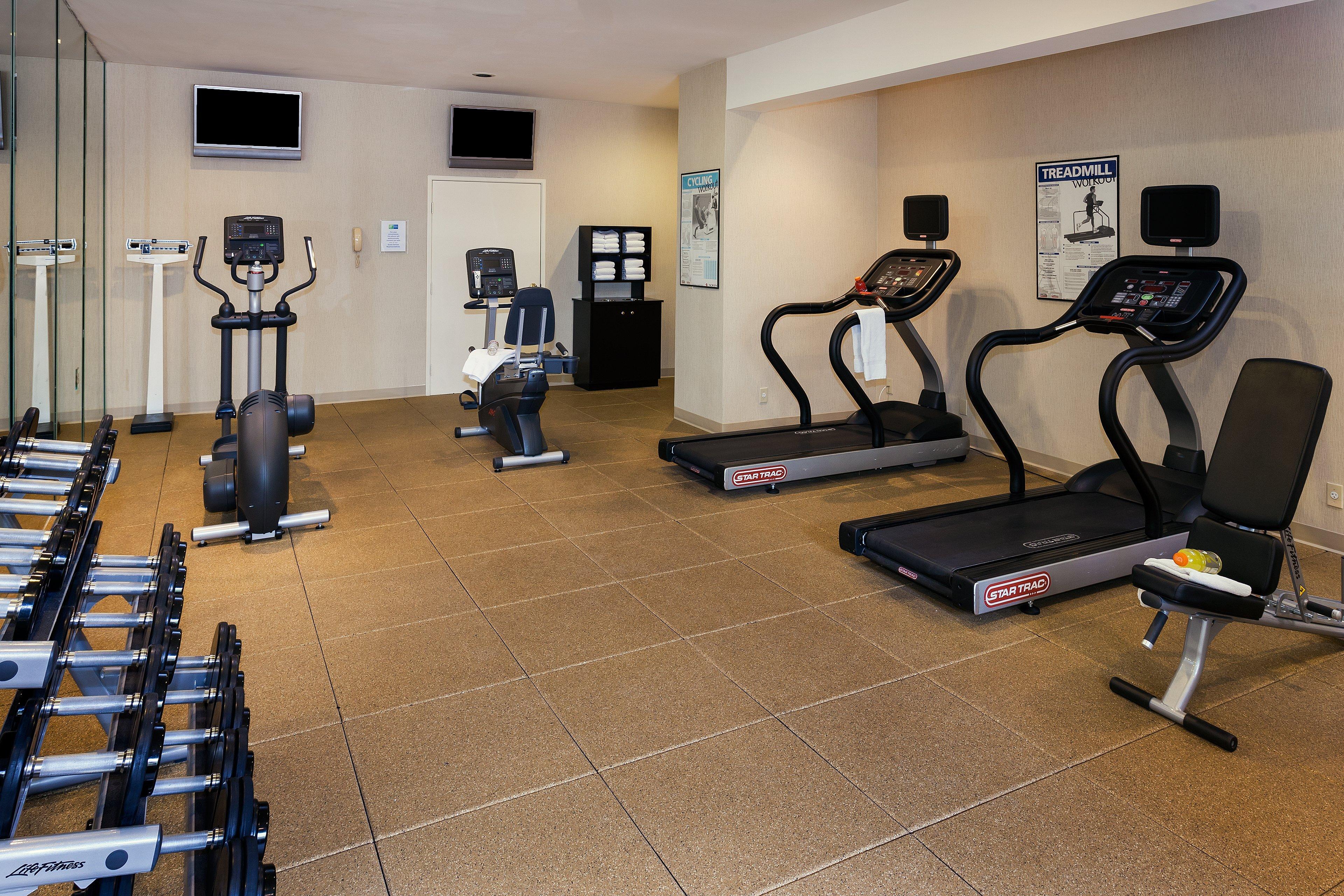 Holiday Inn Express Simi Valley By Ihg Exterior photo
