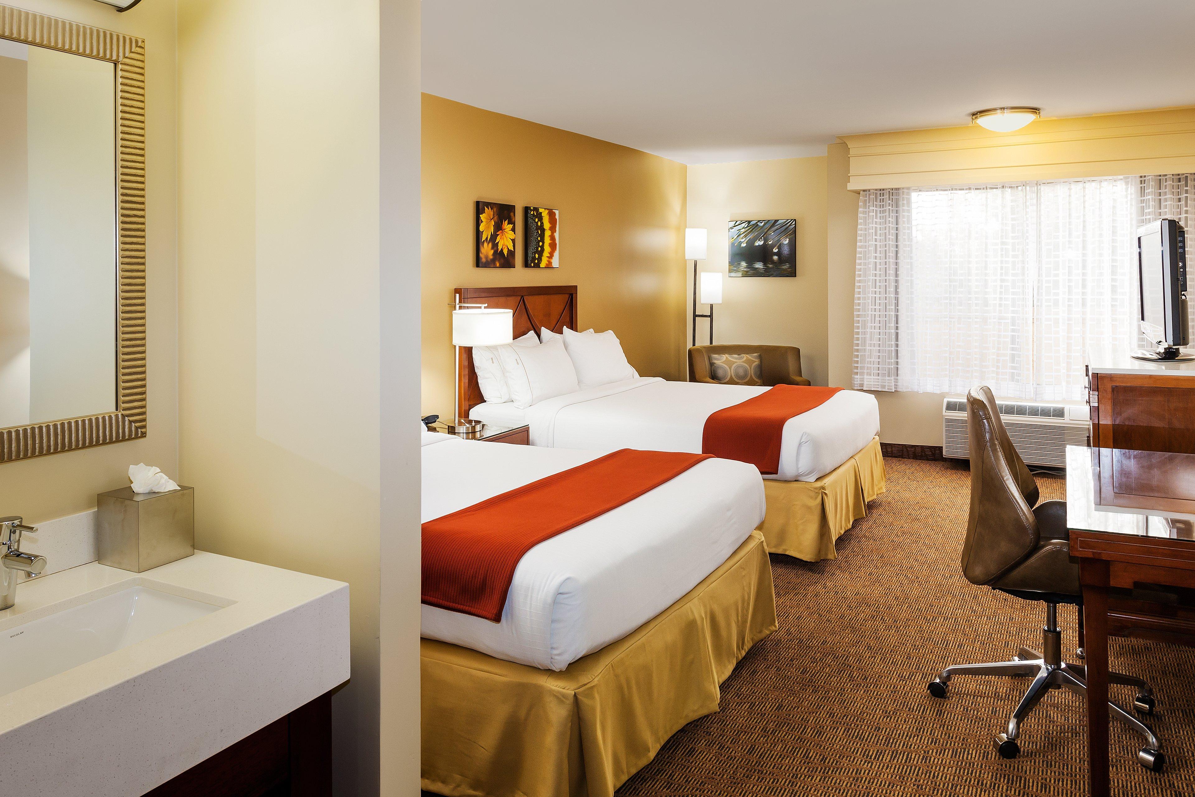 Holiday Inn Express Simi Valley By Ihg Exterior photo